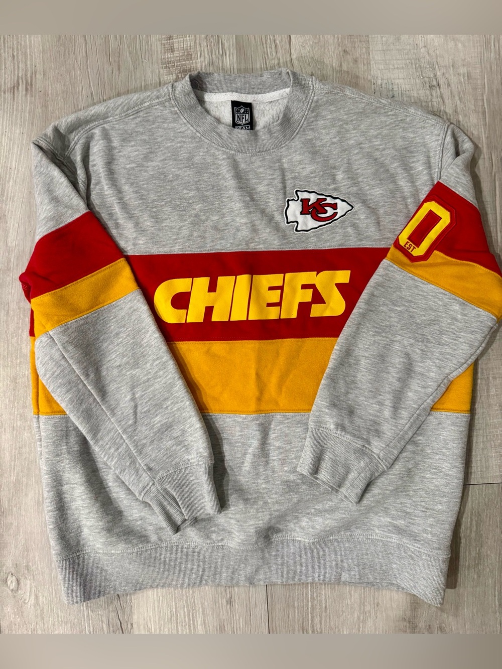 NFL Kansas City Chiefs Gray, Red & Yellow Crewneck Sweatshirt